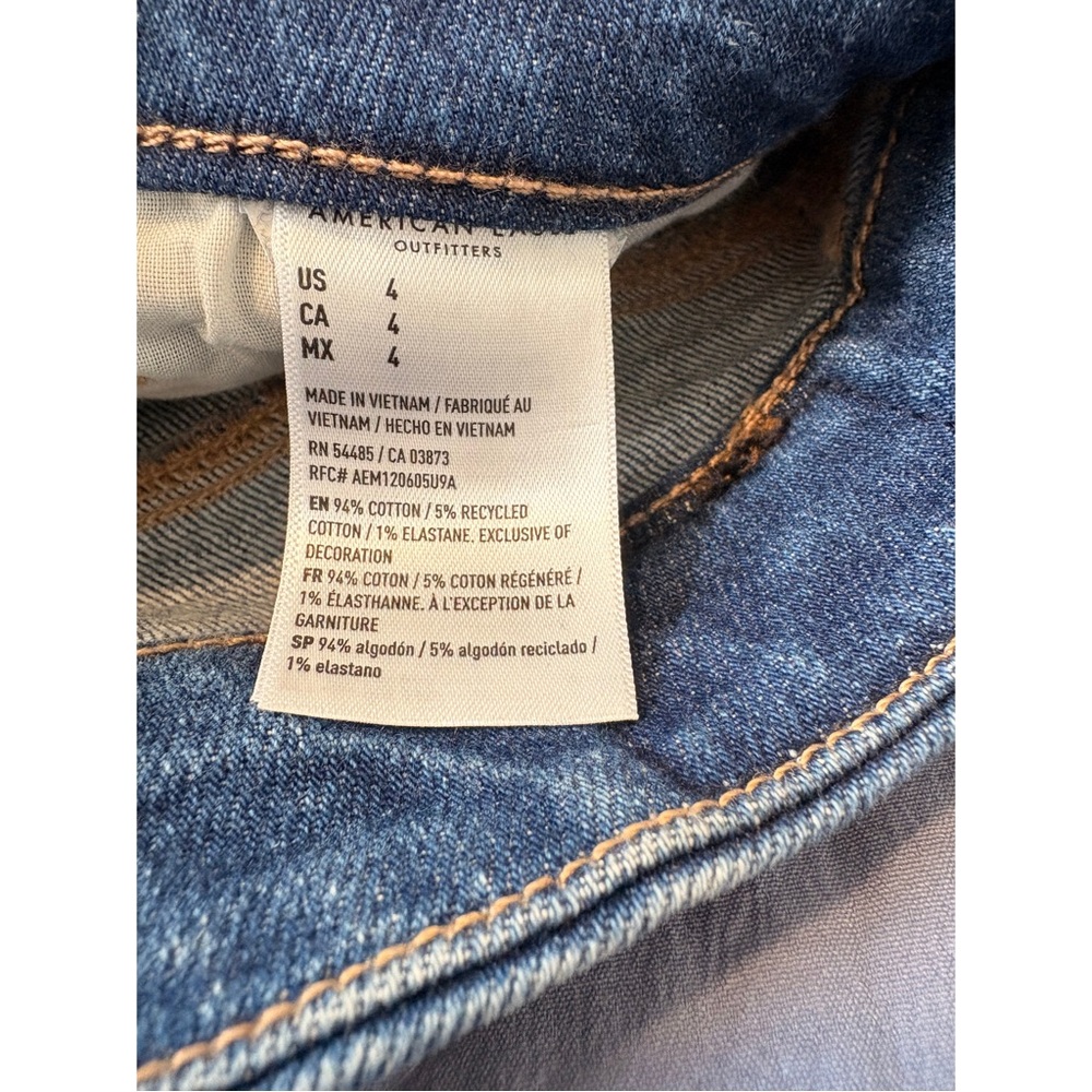 American Eagle Outfitters AE Stretch Curvy Crossover Mom Short NWOT Size 4 - Picture 5 of 5